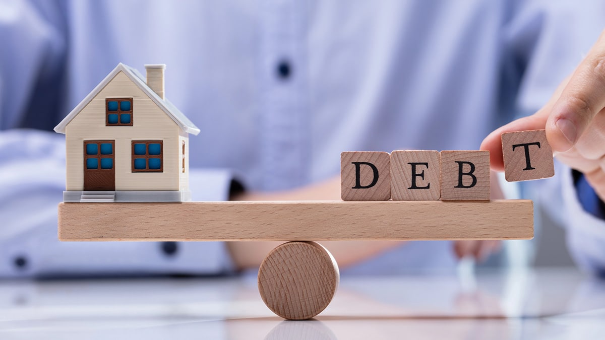 Hard Money vs Traditional Bank Loans Which is Right for Your Investment Property Hard Money vs. Traditional Bank Loans: Which is Right for Your Investment Property?